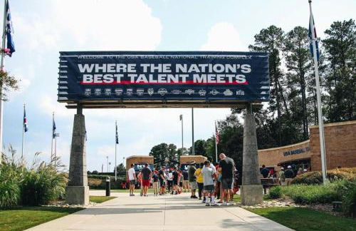 4 Beds ,King Bed, Tvs, Kids essentials, office, Grill, Crib, in Bond park ,PNC Arena - Foto 49