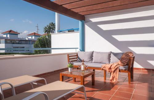 Family Fairways I Spacious 4-Bedroom Townhouse Near Beach & Golf, Estepona - Photo 17