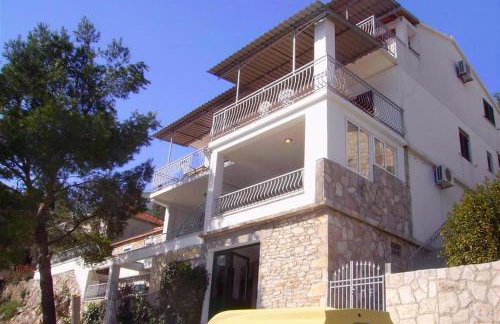 Apartments by the sea Basina, Hvar - 4599 - Foto 3