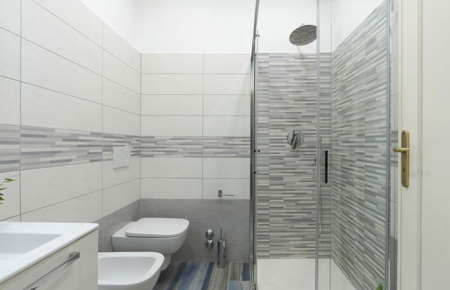 3 bedroom House in Cipressa with garden and terrace - Photo 25