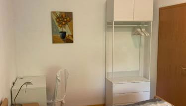 Apartment close to the center + free parking - Photo 5, wardrobe