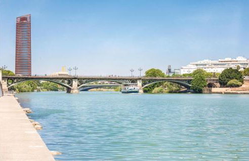 1 Bedroom Stunning Apartment In Sevilla - Foto 23