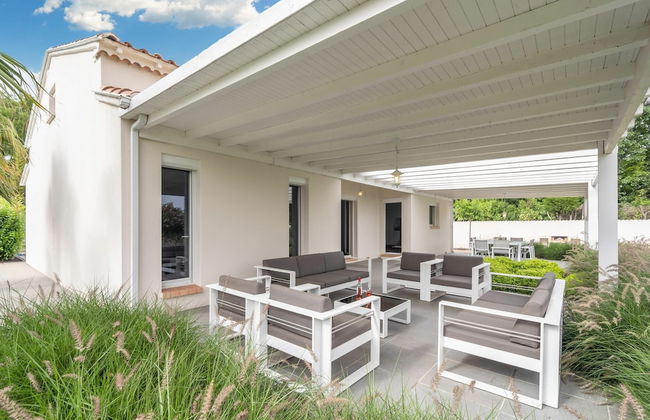 Luxurious Villa in Saint Genies de Fontedit With Heated Pool - Foto 47