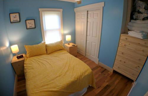 Harper Two Bedroom House in Historic Loveland - Photo 3