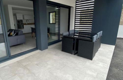 Appartement RDC avec grande terrasse et parking - Foto 6