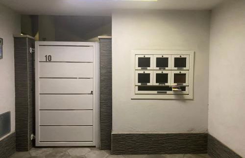 Terry Columbus - Photo 2