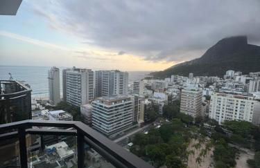 Leblon - Vista Mar no Top Flat Leblon com Academia, Garagem e Arrumação Diária - True Rio - Photo 19