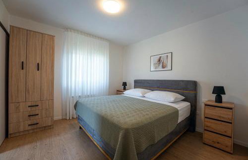 Villa Tina in Pinezići (Haus für 10 Personen) - Foto 24