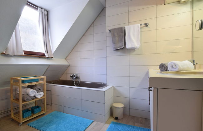 Cozy Family Holiday Home - Photo 19