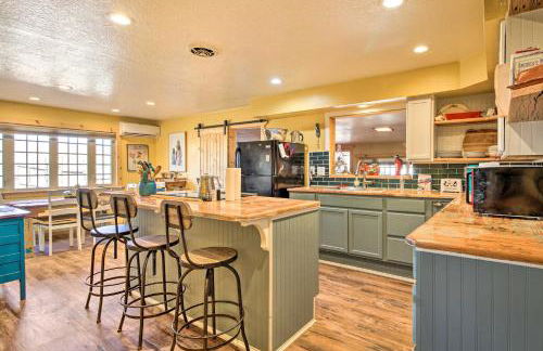 Stunning San Ysidro Homestead with Large Porch! - Foto 9