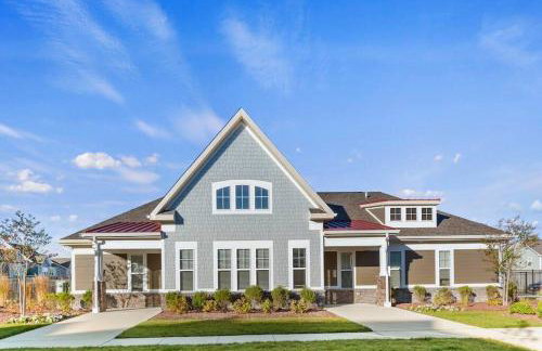 Modern Townhouse with Pool Gym & Tennis Near Beach - Foto 26