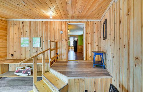 Pet-Friendly Boonville Apt with Deck on Main Street! - Foto 7