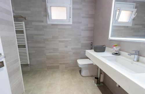 Catalunya Casas Cozy beach town villa for 8 - no car necessary! - Photo 25