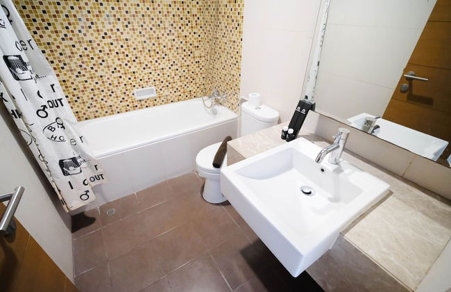 Spacious 3Br Apartment Connected To Cito Mall At Aryaduta Residence Surabaya - Photo 24