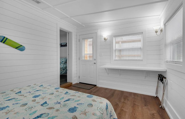 Sunset Escapes B - Photo 19