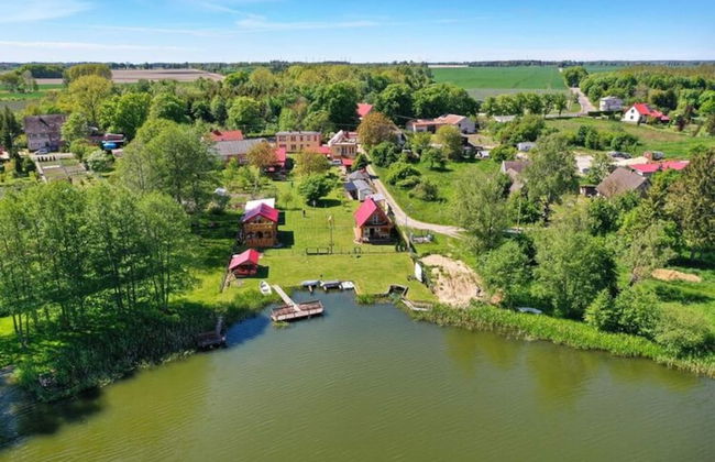 Cottage by Lake Ostrowieckie With Private Beach - Photo 20