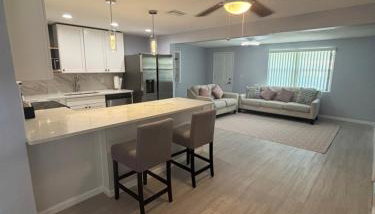 Charming 3BR Family Retreat Near Tarpon Springs - Foto 5