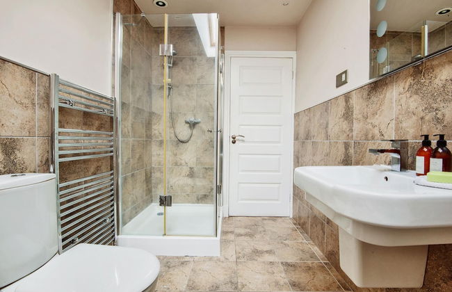 Unique 2 Bedroom Flat Kirrie Scotland - Foto 18