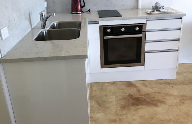 Driftwood Lodge - Photo 6