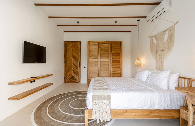 Udara by EVDEkimi - Spacious 4BR Pool villa with Lush garden at Artistic Center of Ubud - Foto 11