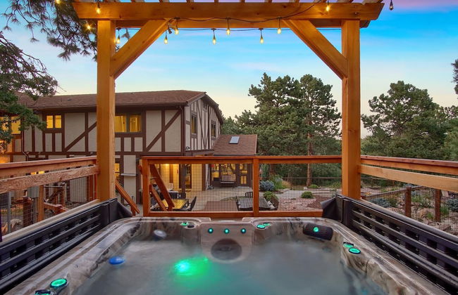 5BR Poe Manor Entertain,hot Tub+has Everything! - Foto 40