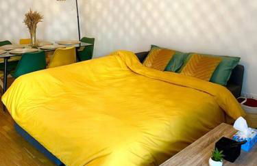 PARIS-MONTROUGE Magnifique appartement 3 pièces de 75m2 avec PARKING - très cosy pour 1 - 8 personnes refait à NEUF -ENTIRE APARTMENT LUXURIOUS AND WARM -Montrouge Paris 14ème - Proche Aéroport Orly Parc Expositions Porte de Versailles FREE WIFI GRATUIT - Foto 23