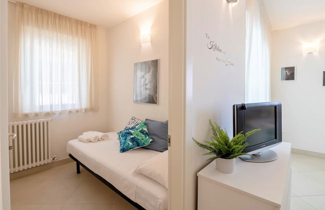 Elegante Trilocale Marconi Prima Fila Mare - Foto 8