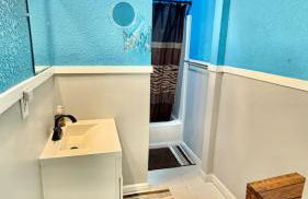 Riverfront Studio Cabin with Amazing View and Huge Yard - Foto 6