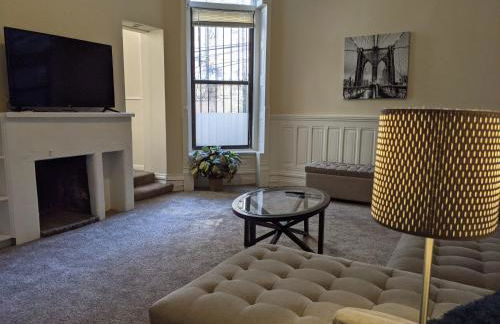 Downtown Vintage Chicago APT - Photo 13