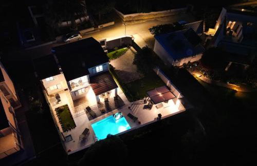 House Breeze - Premantura, 4 bedroom house with pool, jacuzzi, sauna and gaming room - Foto 2