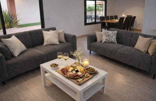 Villa Sitges La Calma 10 minutes drive Sitges 2 minutes walk Garraf Park AC - Photo 44