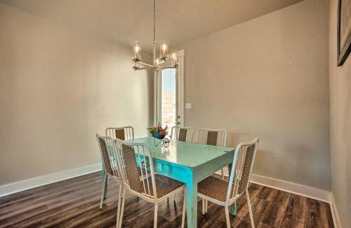 College Station Townhome with Furnished Patio! - Foto 2