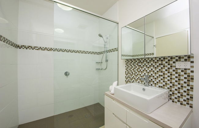 1 Bright Point Apartment 1503 - Photo 15