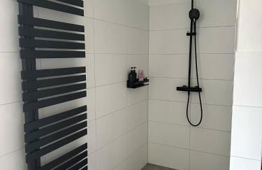 Laras Apartment - Photo 2