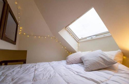 Adorable Cozy House with Parking and Loft! - Foto 36