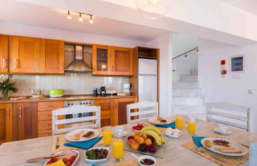 Salty Breeze - Photo 26