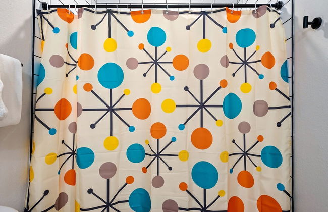 Luxury Lakehouse - Photo 55