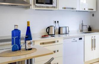 Modern 2BR Sea View Retreat in Tauro Walk to Beach & Golf - Foto 26