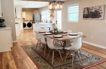 NC Mountain Fall Hiking Biking Waterfall Retreat Minutes to Brevard & Hendersonville - Foto 4