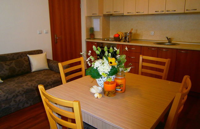 Solei Apartments - Photo 41
