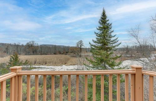 Spacious Condo with View Less Than 1 Mi to Mtn Creek Resort! - Foto 3