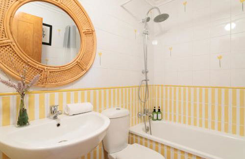 Montefaro Spacious Townhouse - Beach & pool - Photo 5