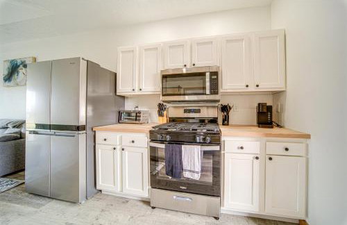 4 Mi to Lake Erie: Condo w/ Golf Course Views! - Foto 6