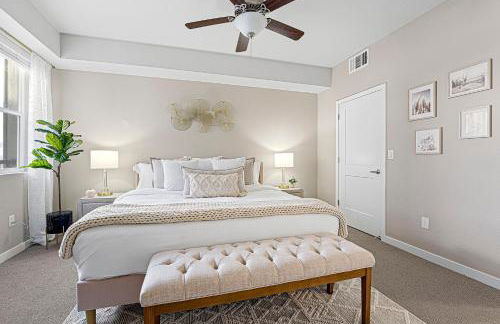 Designer Apt w Jacuzzi Walk To Casino & iMax - Foto 10