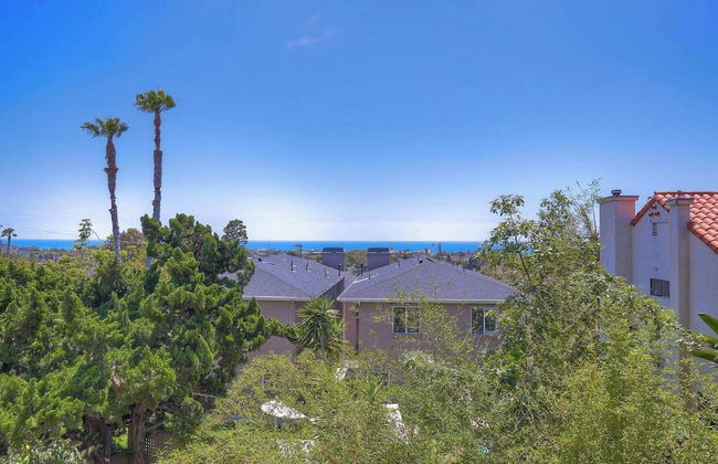 Serene Coastal Home Sleeps 8 1 Mile From Beach! - Foto 22