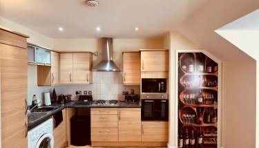 Middlesbrough Spacious Flat 2 bedrooms & 2 bathrooms & Free Private Parking & Wifi - Foto 4