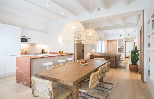 Mediterranean Retreat with 4-Bedroom, 3-Bath Apartment in Barcelona - Foto 9