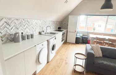 Four Bedroom Apartment in Fantastic Location - Foto 10