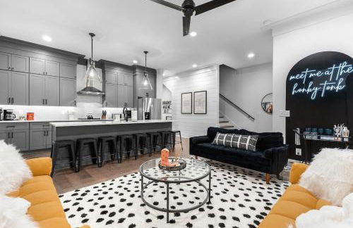 14 Bed Luxe Nashville Retreat with Game Room & Perfect for Large Groups! - Foto 15