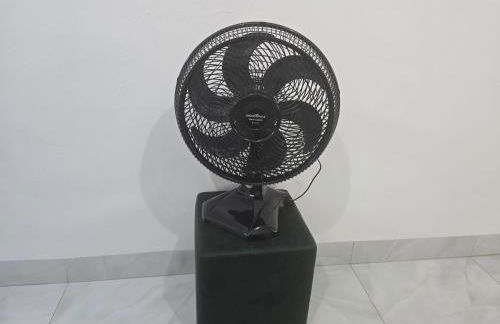 Flat completo a 10 minutos de vários espaços de festa - Foto 9